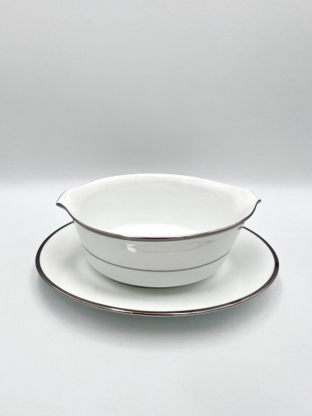 Noritake Spectrum 2983 Gravy Boat with Attached Underplate - Platinum Trim